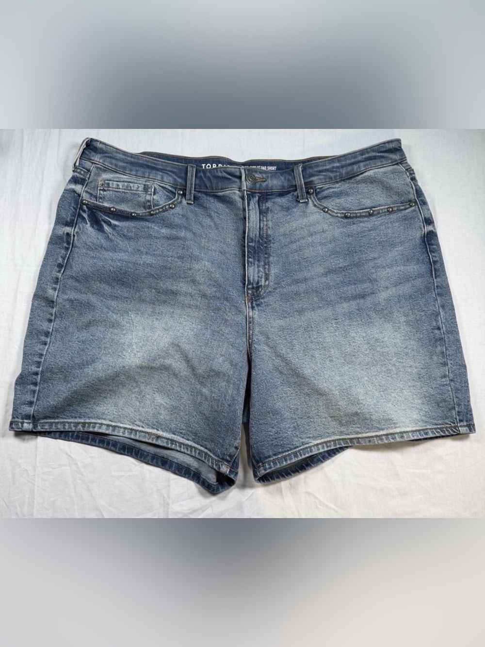 torrid Dad Short Light Wash Blue Denim Jean Shorts with Stud Trim